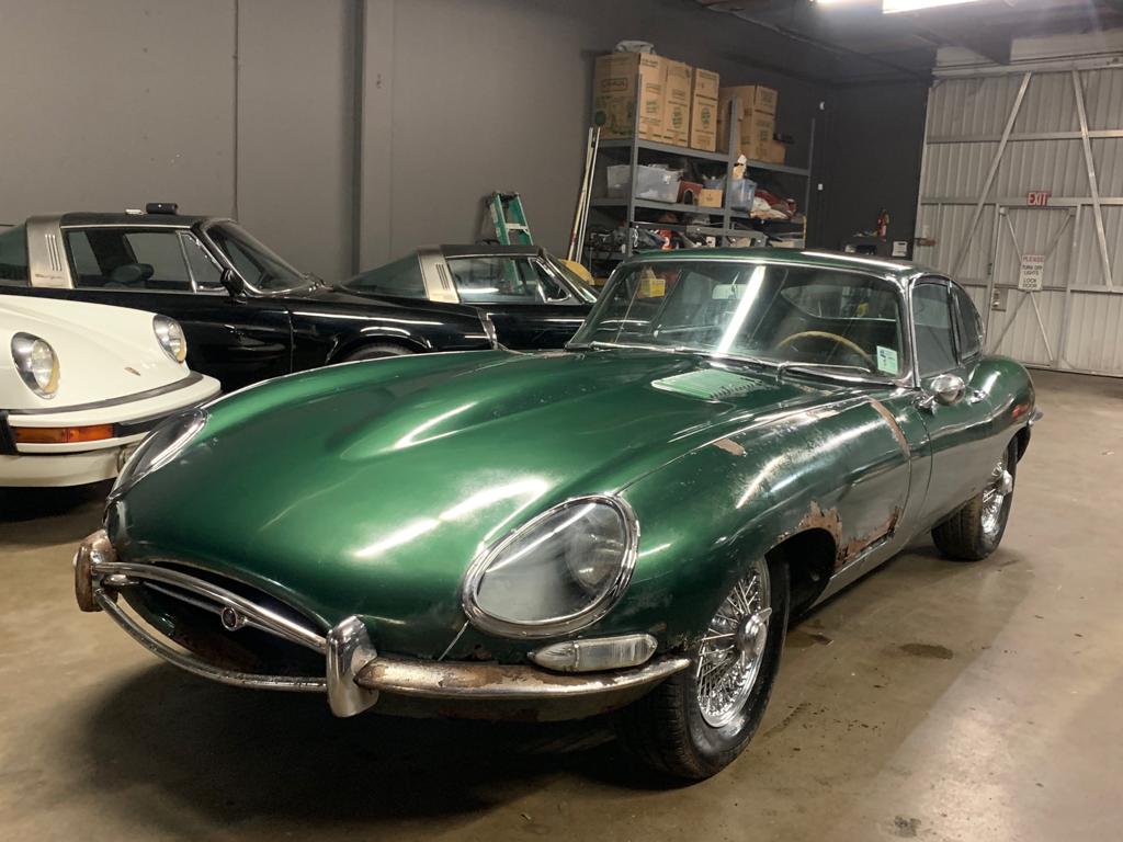 Jaguar-1st series E type green | Joop Stolze Classic Cars