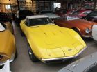 chevrolet-corvette-69-cabrio-yellow