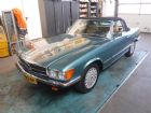 mercedes-380sl-w107-roadster-groen